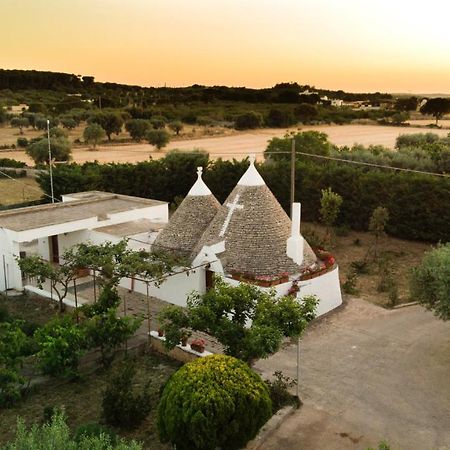 הוילה פוטיניאנו Trulli Ulivi מראה חיצוני תמונה